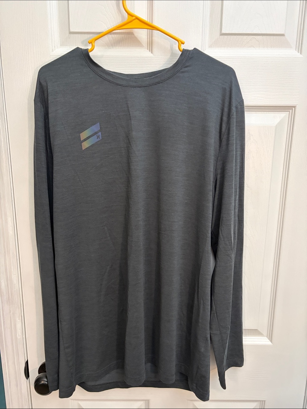 Hurley Men's Long Sleeve Crew Tee in Charcoal Gray